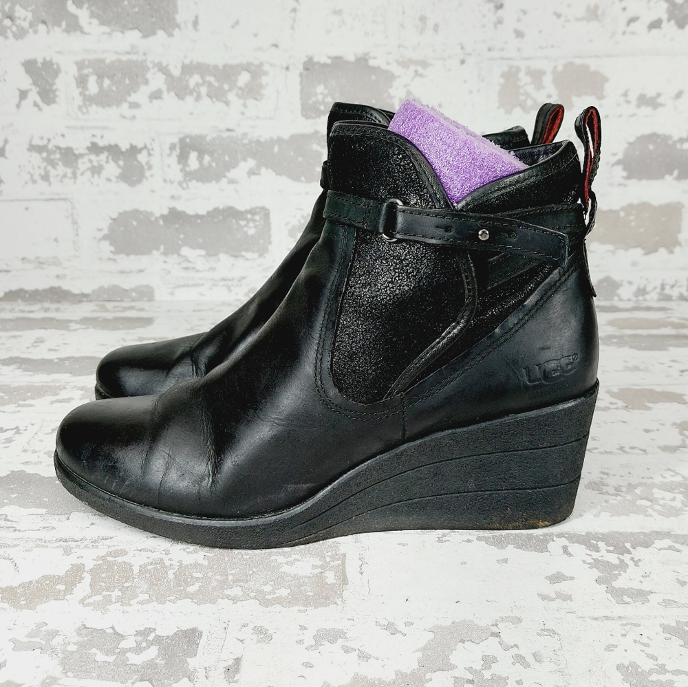 Ugg Emalie Black Leather Waterproof Wedge Heel Ankle Booties W133